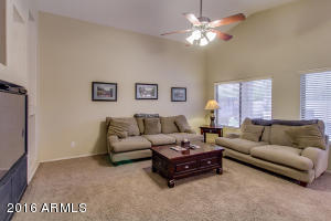 1058 S Roca St, Gilbert, AZ 85296 photo 5