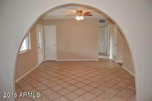 4355 E Lynne Ln, Phoenix, AZ 85042 photo 7