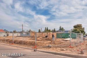 1326 E Monterosa Ave, Phoenix, AZ 85014 photo 2