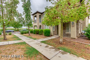 3615 E Horace Dr, Gilbert, AZ 85296 photo 2
