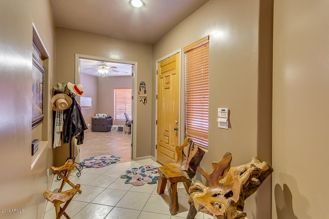 538 S Boyd Rd, Apache Junction, AZ 85119 photo 9