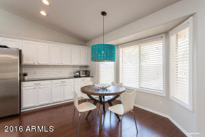 2854 E Oakland Ct, Gilbert, AZ 85295 photo 3