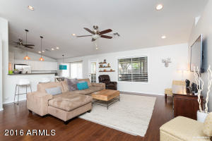 2854 E Oakland Ct, Gilbert, AZ 85295 photo 4
