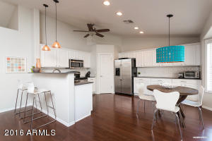 2854 E Oakland Ct, Gilbert, AZ 85295 photo 1