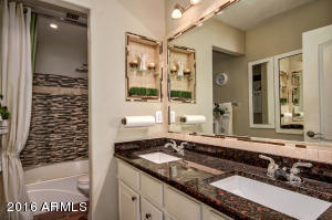 254 E Clifton Ave, Gilbert, AZ 85295 photo 16