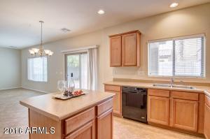 1422 E Hopkins Rd, Gilbert, AZ 85295 photo 4
