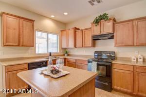 1422 E Hopkins Rd, Gilbert, AZ 85295 photo 3
