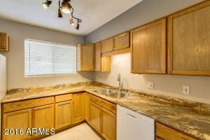 323 E Linda Ln, Gilbert, AZ 85234 photo 9