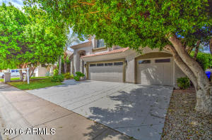 2020 E Freeport Ln, Gilbert, AZ 85234 photo 1