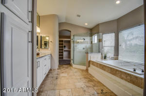 2020 E Freeport Ln, Gilbert, AZ 85234 photo 34