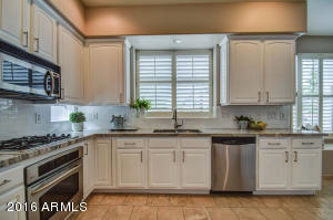 2020 E Freeport Ln, Gilbert, AZ 85234 photo 24