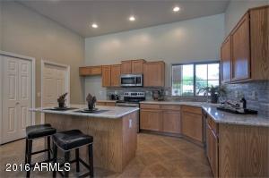1135 S Oak Ct, Gilbert, AZ 85233 photo 10