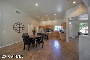 1135 S Oak Ct, Gilbert, AZ 85233 photo 6