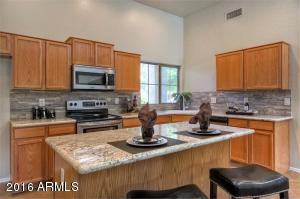 1135 S Oak Ct, Gilbert, AZ 85233 photo 9