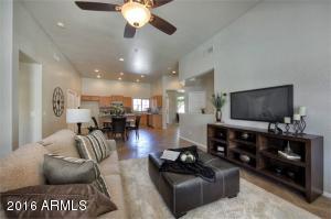 1135 S Oak Ct, Gilbert, AZ 85233 photo 7