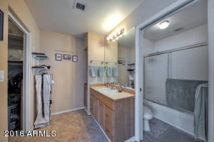 3026 N 34th Pl, Phoenix, AZ 85018 photo 16