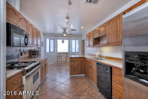 3026 N 34th Pl, Phoenix, AZ 85018 photo 11