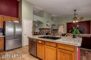 8631 E Osage Cir, Mesa, AZ 85212 photo 10