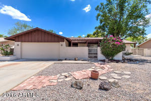 211 E Fleet Dr, Tempe, AZ 85283 photo 3