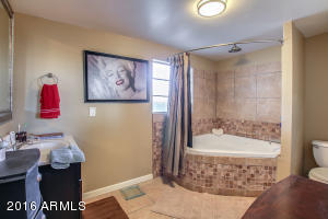 4102 E Granada Rd, Phoenix, AZ 85008 photo 12