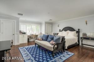 4231 E Weldon Ave, Phoenix, AZ 85018 photo 9