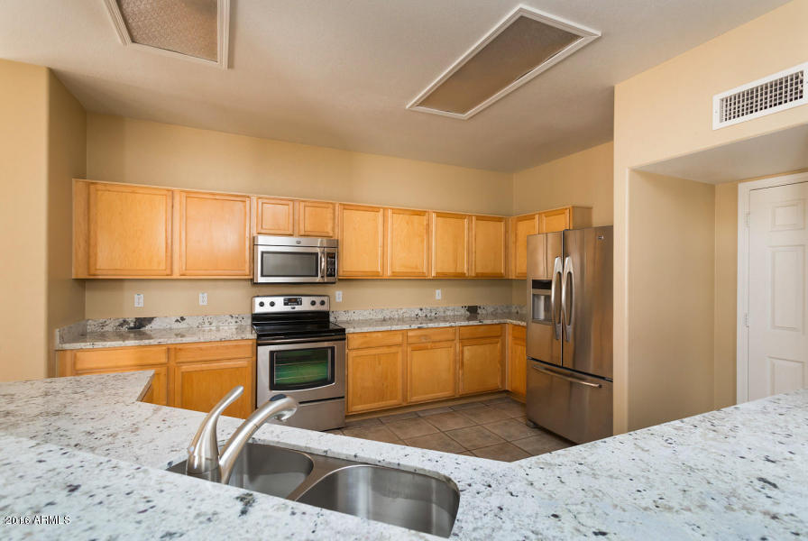 4039 E Rowel Rd, Phoenix, AZ 85050 photo 3