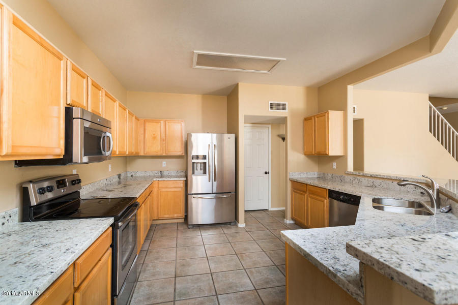 4039 E Rowel Rd, Phoenix, AZ 85050 photo 2