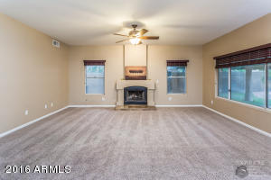 4426 E Desert Willow Rd, Phoenix, AZ 85044 photo 9