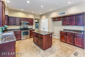 4426 E Desert Willow Rd, Phoenix, AZ 85044 photo 7