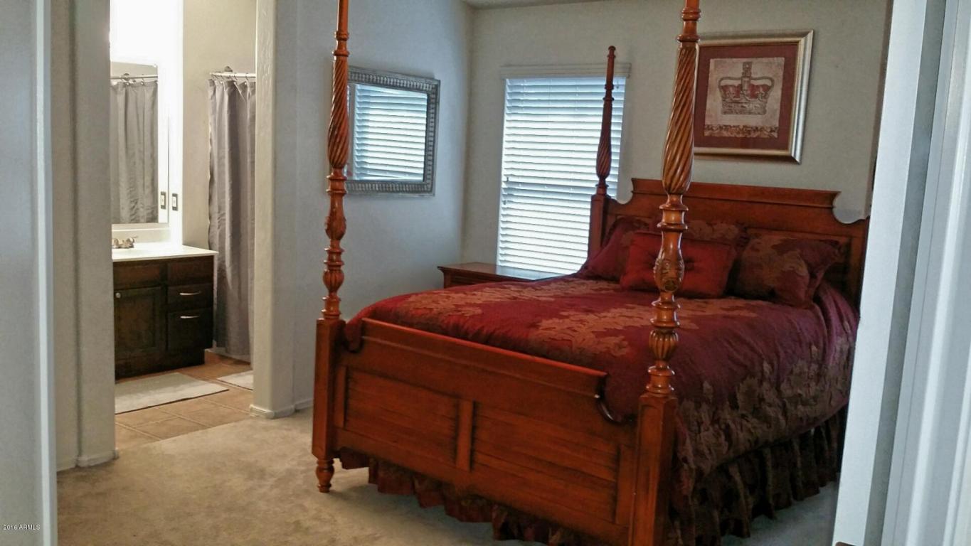 2046 E Arabian Dr, Gilbert, AZ 85296 photo 6