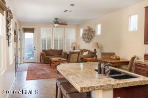 2931 N 48th Pl, Phoenix, AZ 85018 photo 7