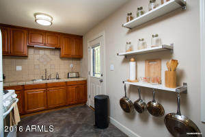 911 Echo Ln, Phoenix, AZ 85020 photo 7