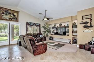 2315 E Iris Ct, Chandler, AZ 85286 photo 5