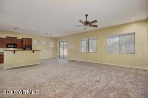 833 N Thunderbird Ave, Gilbert, AZ 85234 photo 7