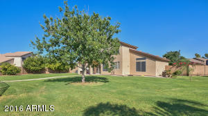 208 E Liberty Ln, Gilbert, AZ 85296 photo 28