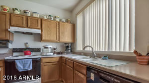 208 E Liberty Ln, Gilbert, AZ 85296 photo 10