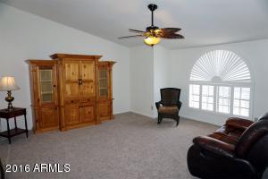 4022 E Thistle Landing Dr, Phoenix, AZ 85044 photo 2