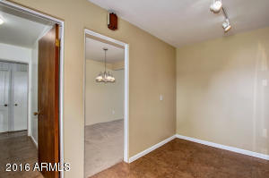 2933 Earll Dr, Phoenix, AZ 85016 photo 7