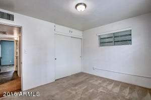 2933 Earll Dr, Phoenix, AZ 85016 photo 13