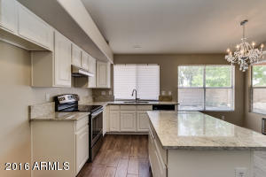811 N Cole Ct, Gilbert, AZ 85234 photo 8
