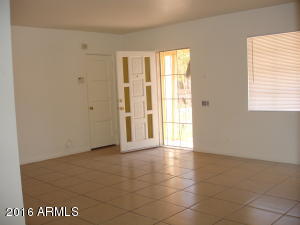 4250 N 10th Pl, Phoenix, AZ 85014 photo 8