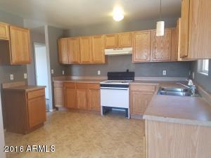 438 E Hinton Rd, Eloy, AZ 85131 photo 4