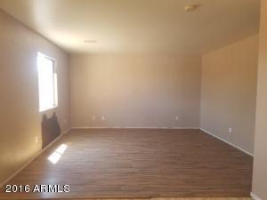 438 E Hinton Rd, Eloy, AZ 85131 photo 2