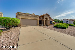5846 E Fox Cir, Mesa, AZ 85205 photo 2