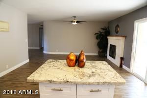 402 E Sack Dr, Phoenix, AZ 85024 photo 10