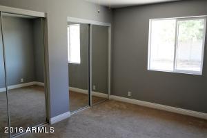402 E Sack Dr, Phoenix, AZ 85024 photo 17