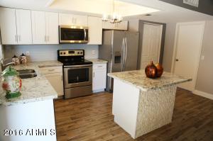 402 E Sack Dr, Phoenix, AZ 85024 photo 9