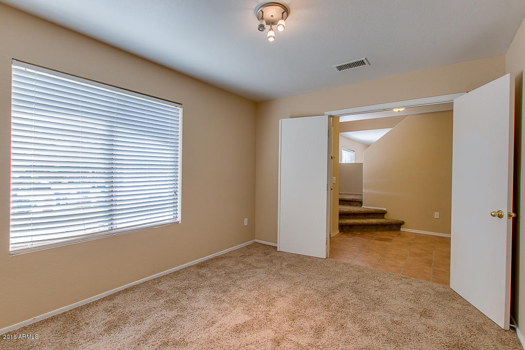 4046 E Abraham Ln, Phoenix, AZ 85050 photo 10