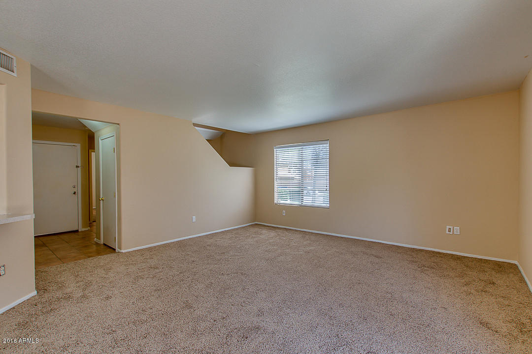 4046 E Abraham Ln, Phoenix, AZ 85050 photo 13