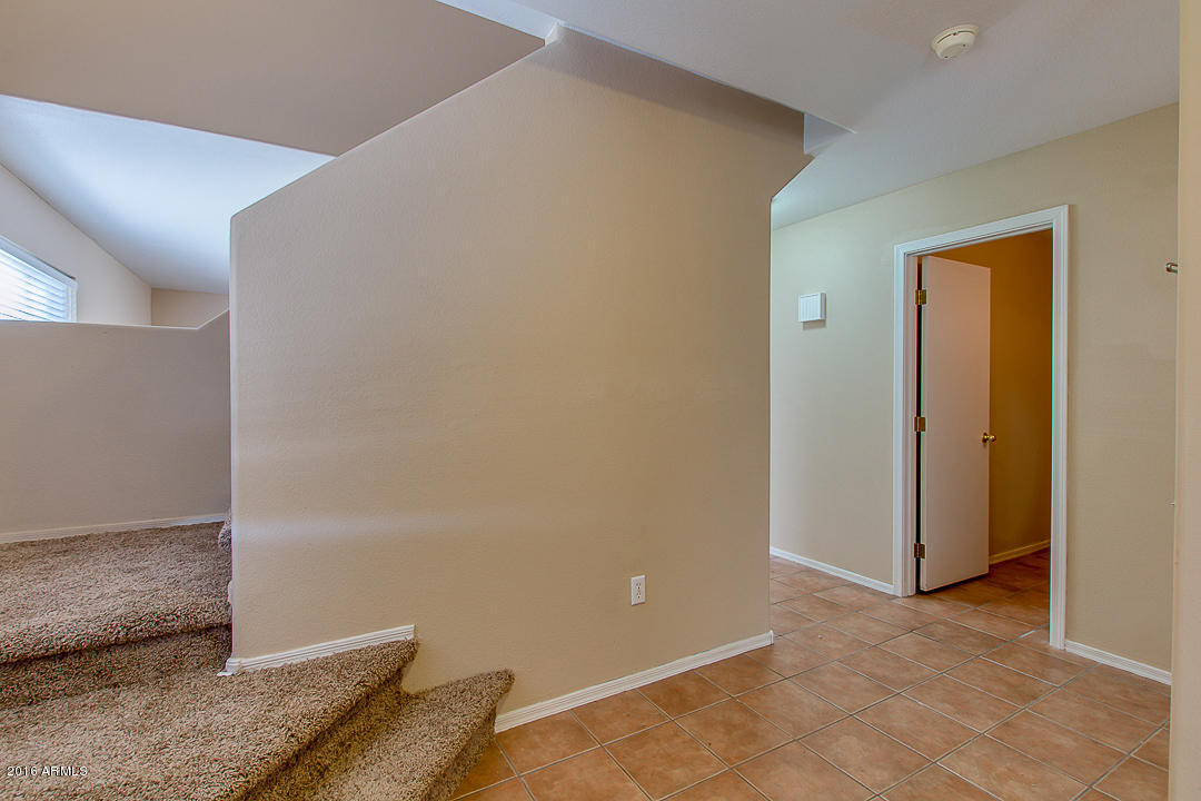 4046 E Abraham Ln, Phoenix, AZ 85050 photo 11